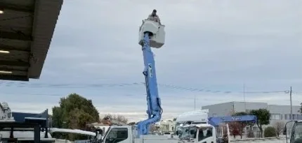 高所作業車を使う